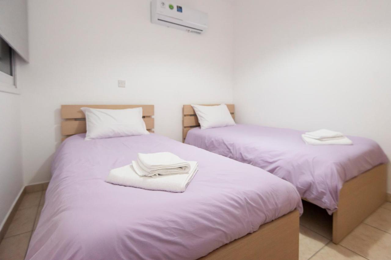 Appartement Viola flat 303 à Larnaca Extérieur photo